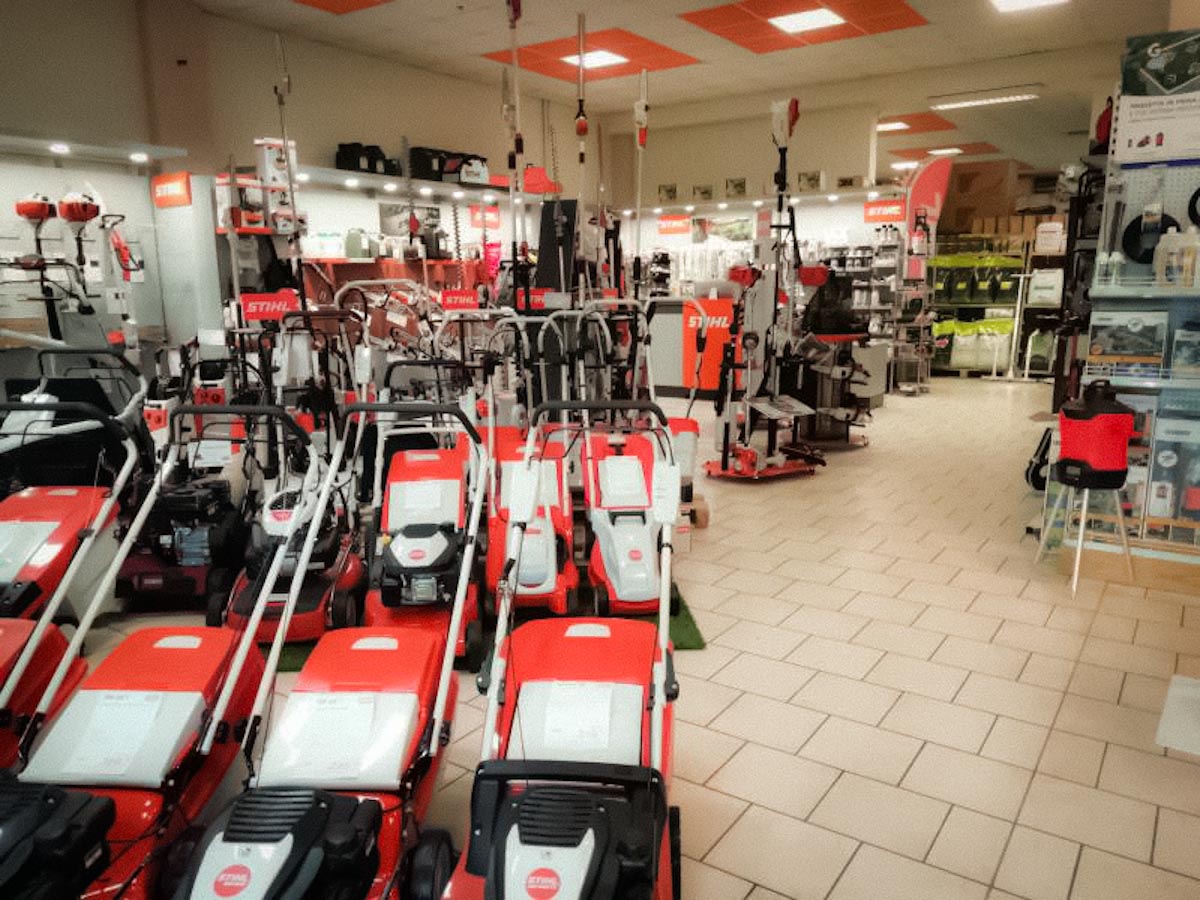 Stihl MS 162: La Motosega Entry-Level Definitiva per la Cura del Tuo Giardino Privato